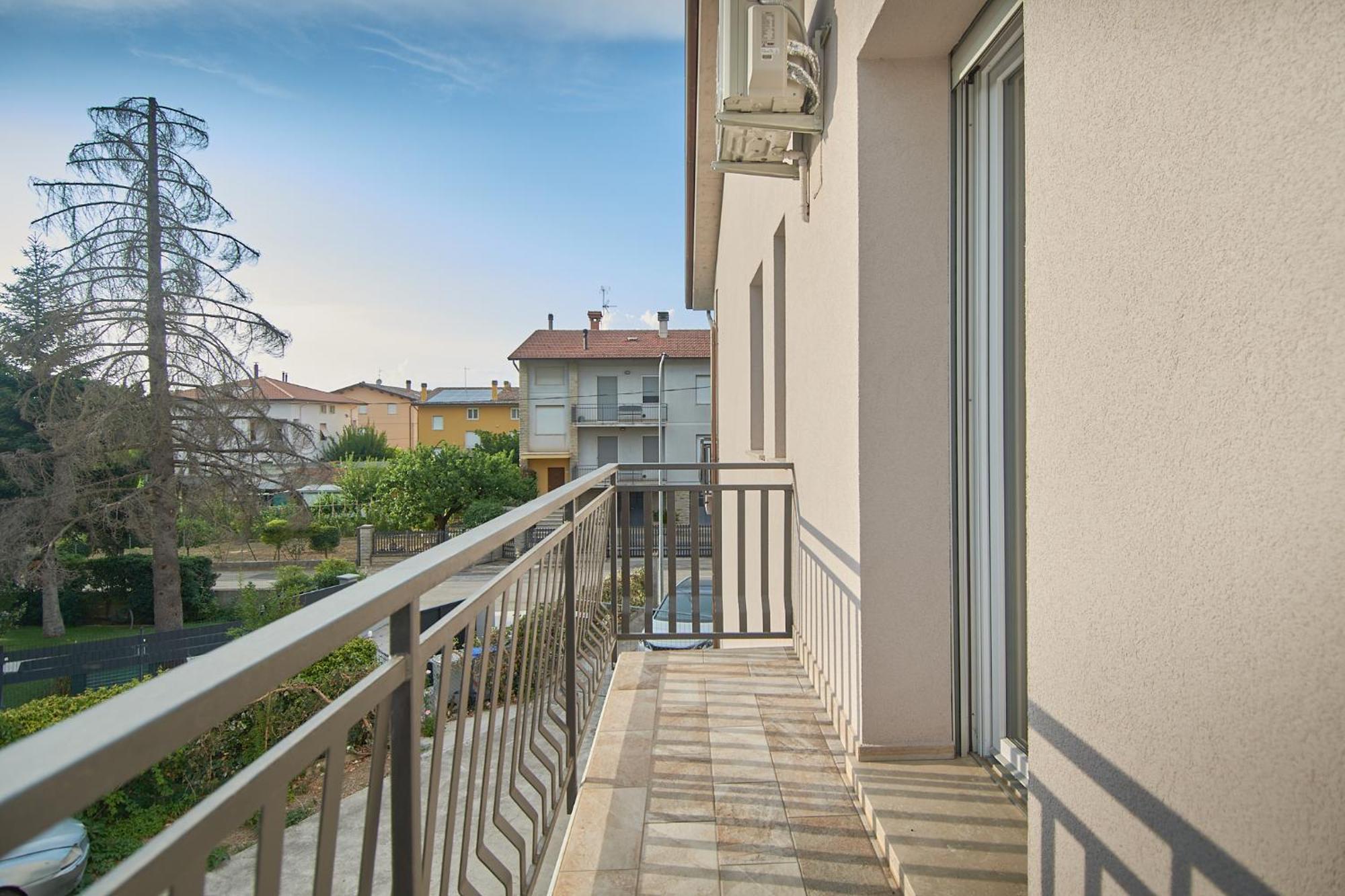 Mira Assisi Apartment บัสตียาอุมบรา ภายนอก รูปภาพ