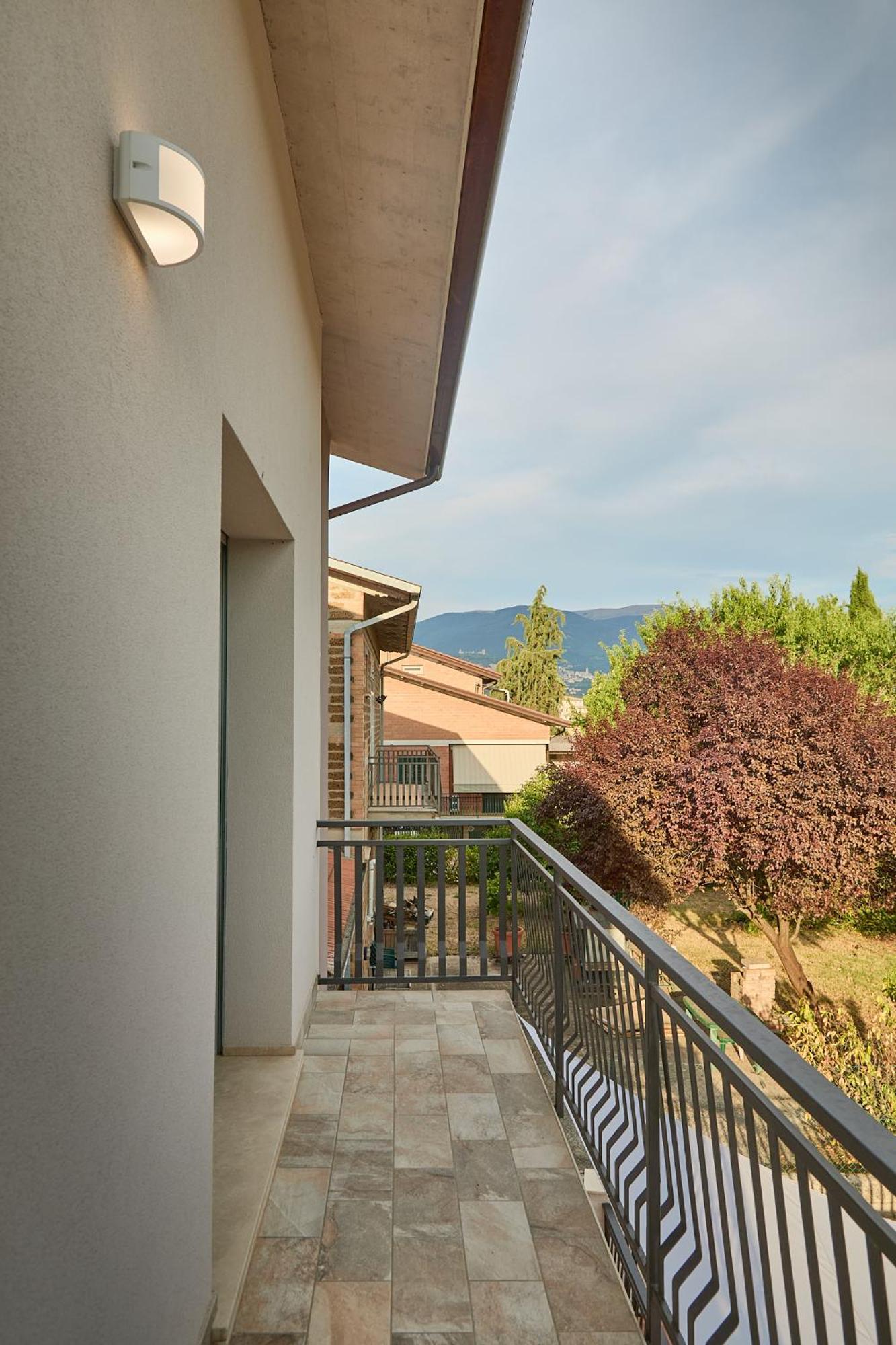 Mira Assisi Apartment บัสตียาอุมบรา ภายนอก รูปภาพ